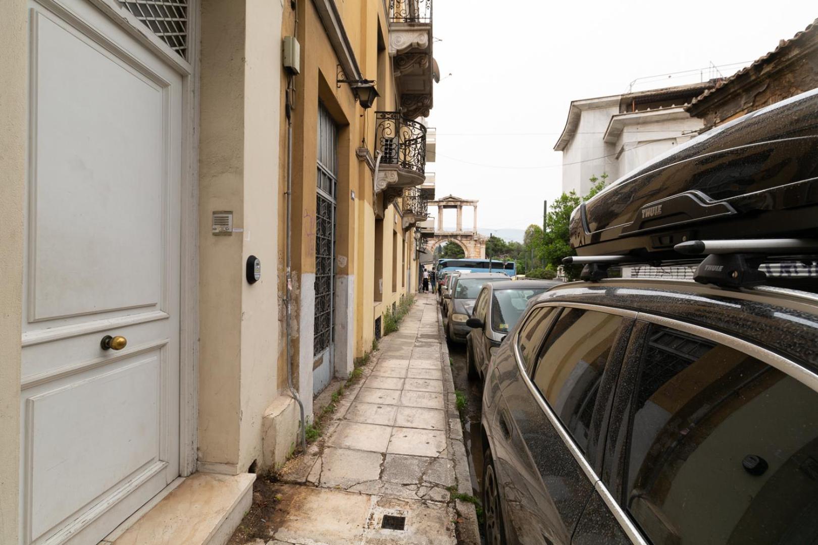 Athenian Gate To Plaka By Athenian Homes Exterior photo